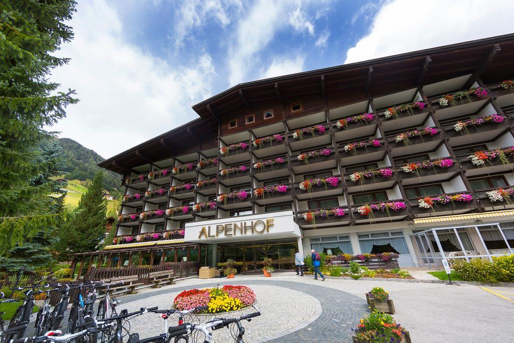 Hotel Alpenhof Sankt Jakob in Defereggen Buitenkant foto